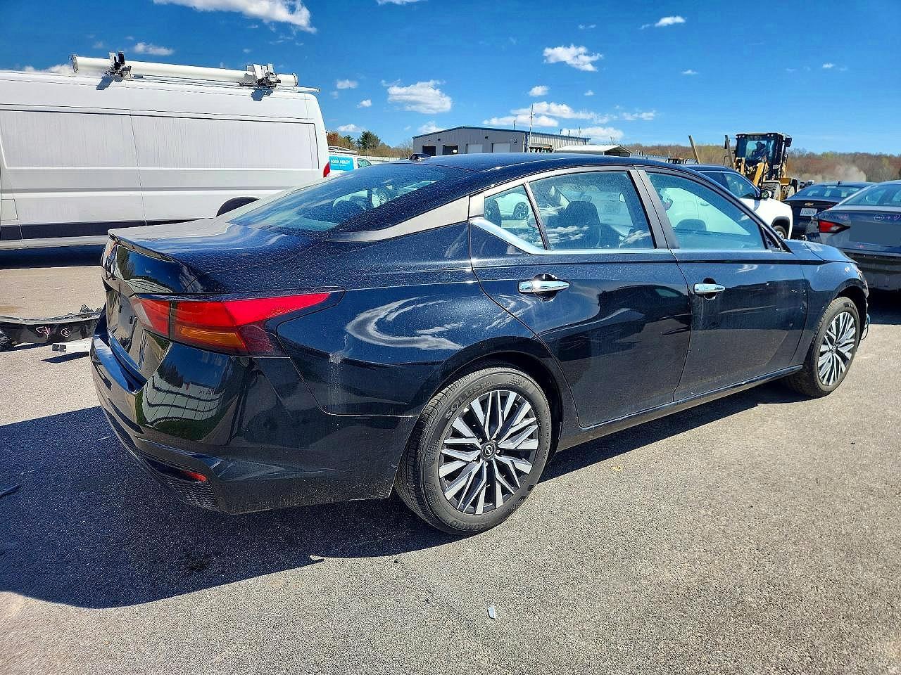 2025 NISSAN ALTIMA