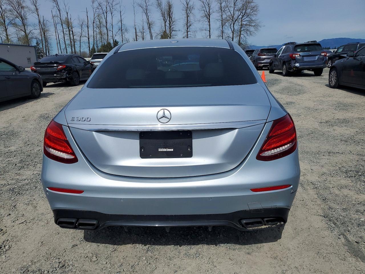 2017 MERCEDES-BENZ E-Class
