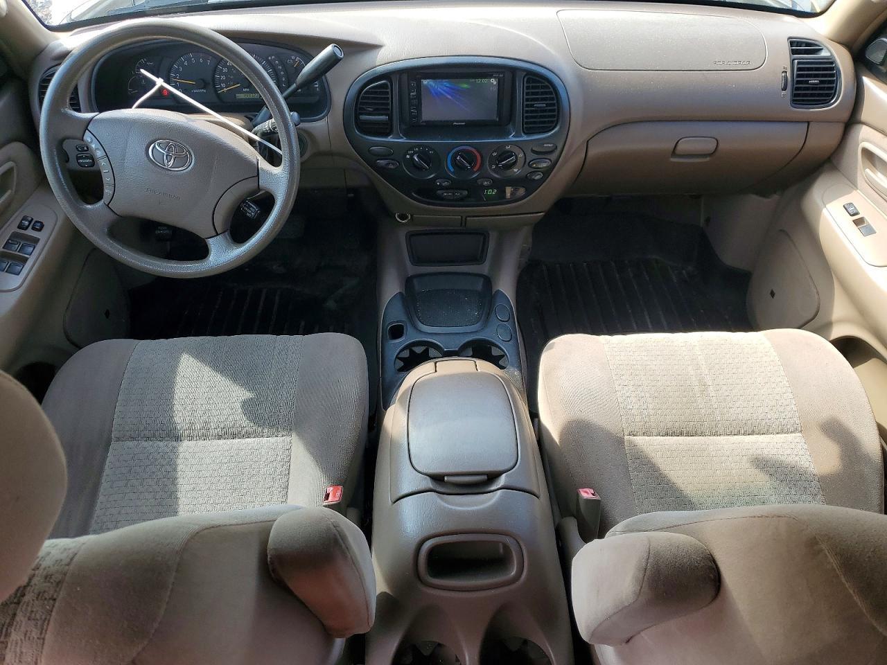 2004 TOYOTA TUNDRA