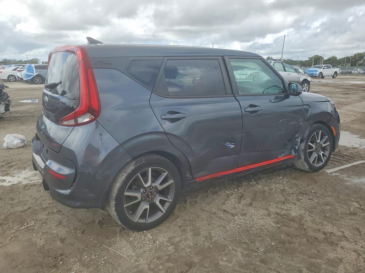 2021 KIA SOUL