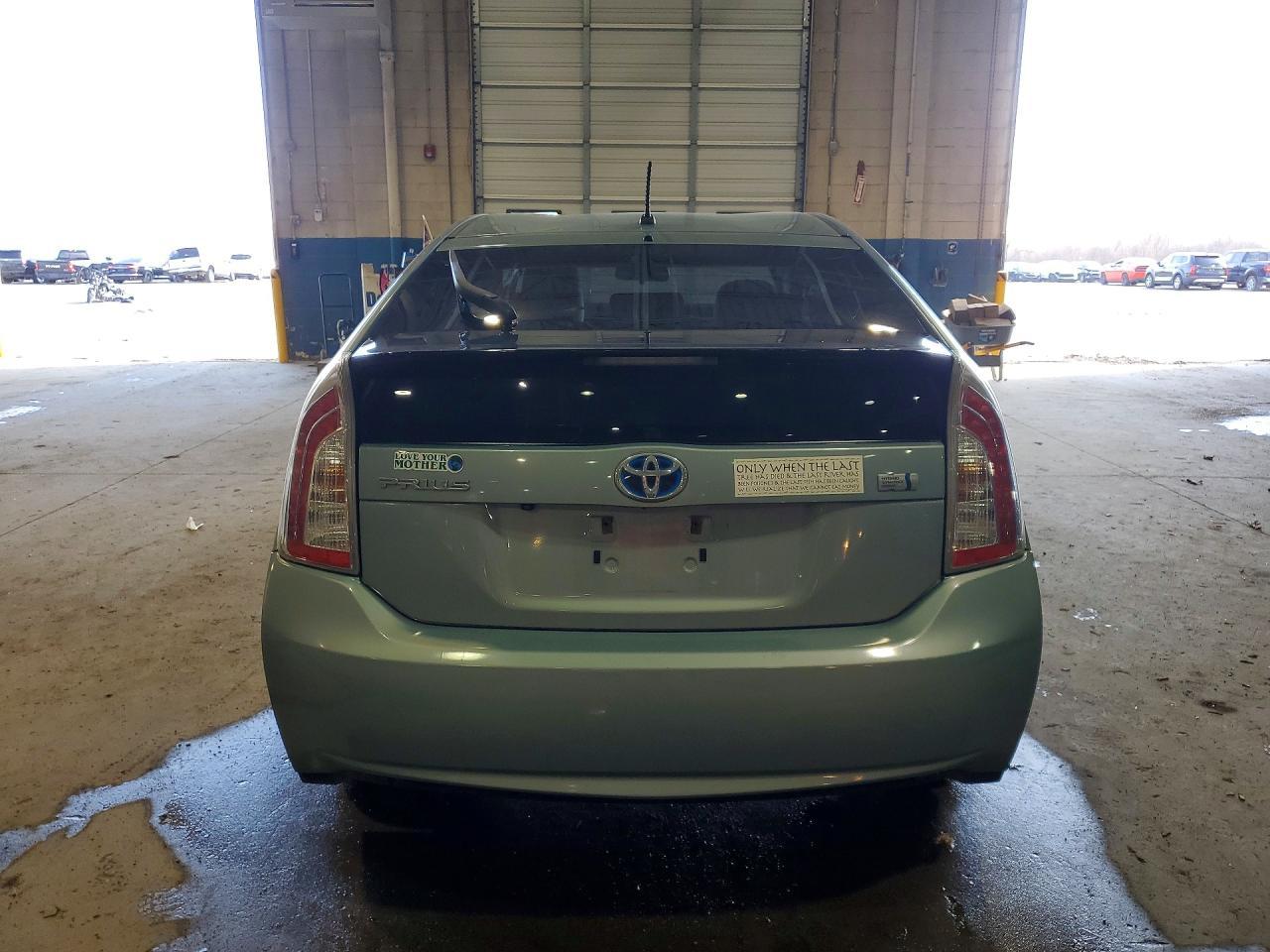 2015 TOYOTA PRIUS