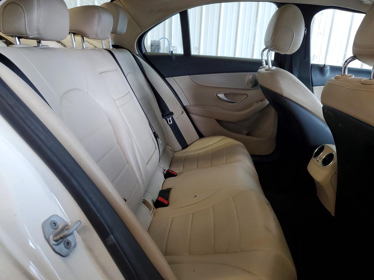 2016 MERCEDES-BENZ C-CLASS