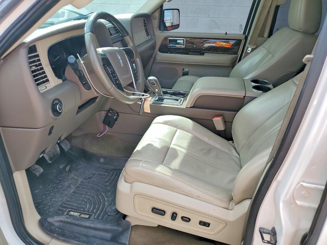 2015 LINCOLN Navigator