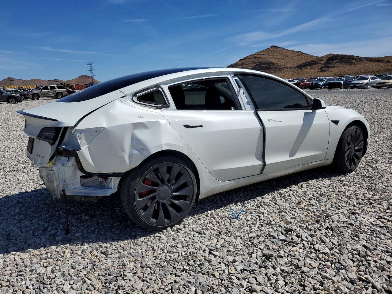 2023 TESLA MODEL 3