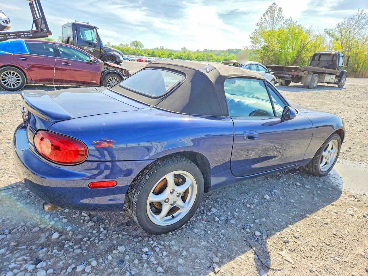 2001 MAZDA MX-5 Miata