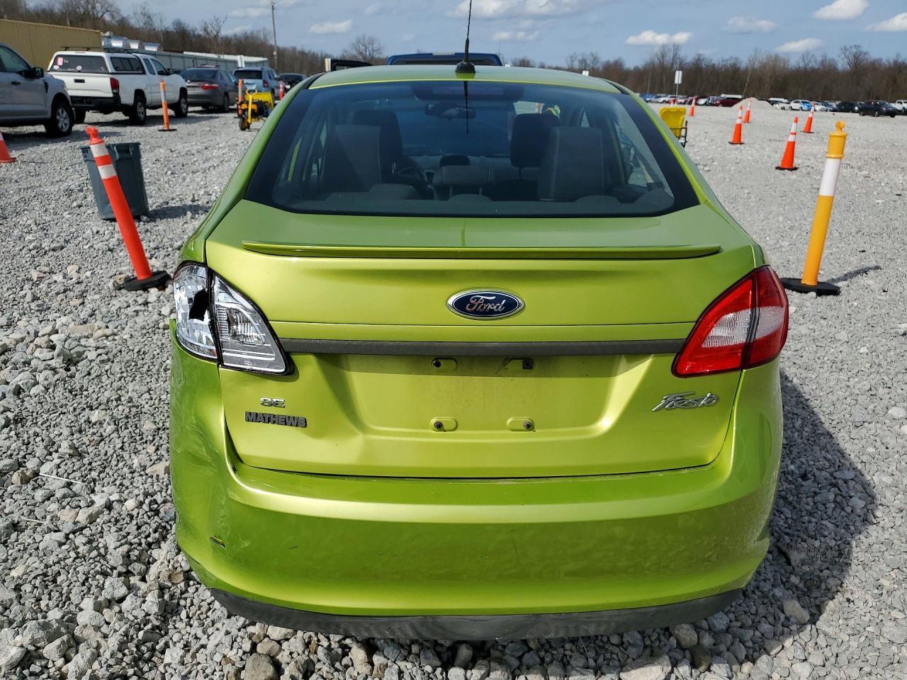 2012 FORD Fiesta