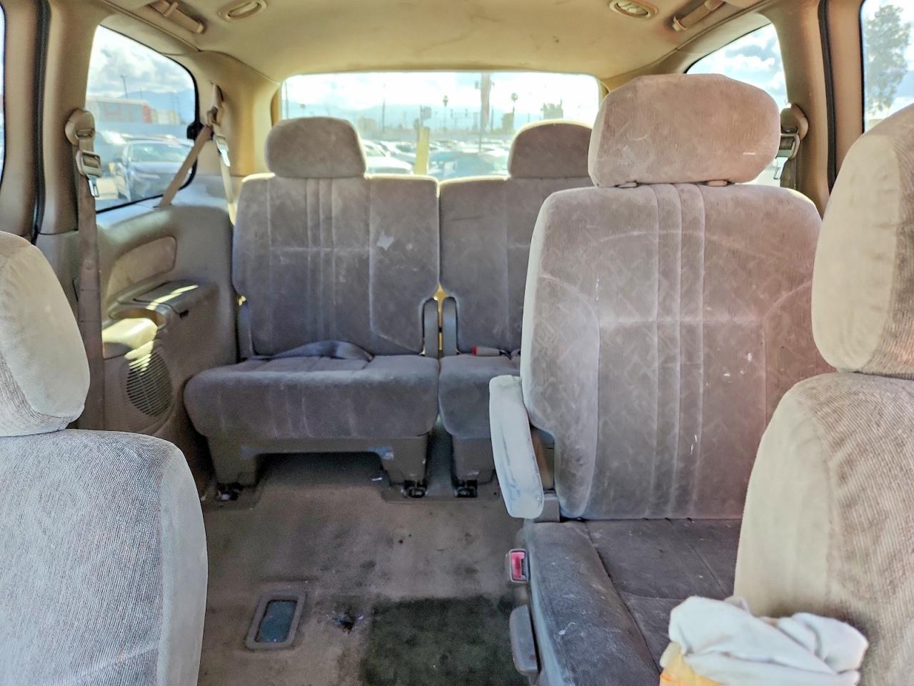 2000 TOYOTA SIENNA