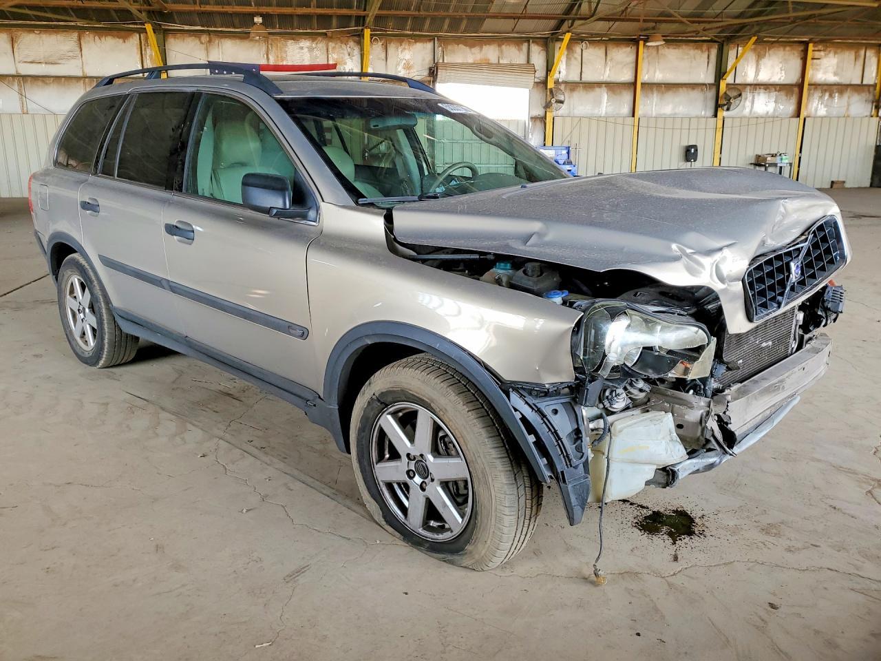 2004 VOLVO XC90