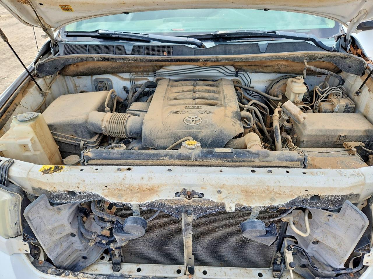 2011 TOYOTA TUNDRA