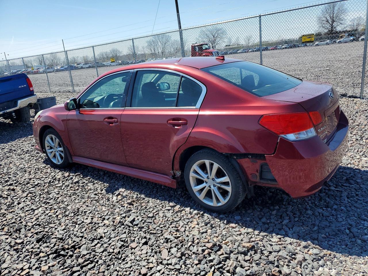 2014 SUBARU Legacy