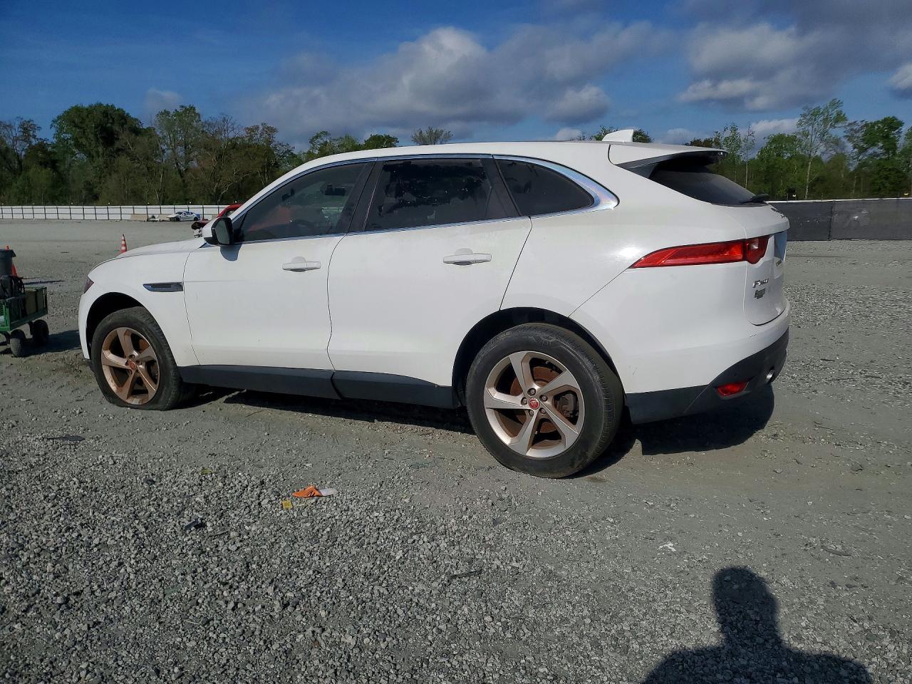 2019 JAGUAR F-Pace