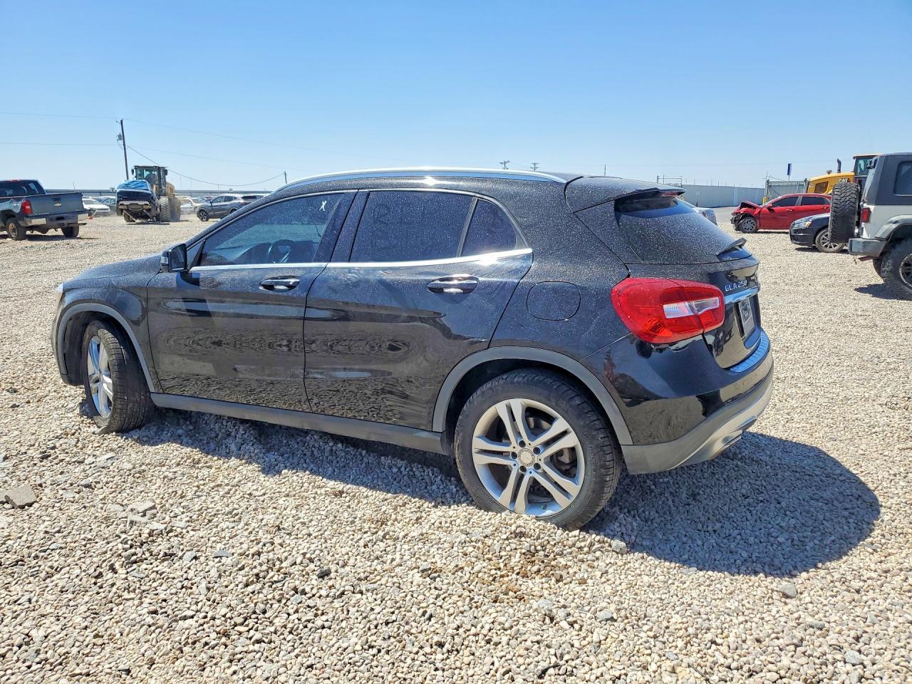 2016 MERCEDES-BENZ GLA-Class