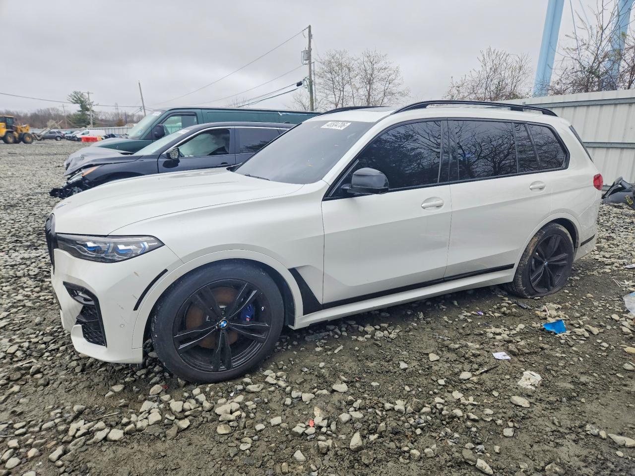2021 BMW X7