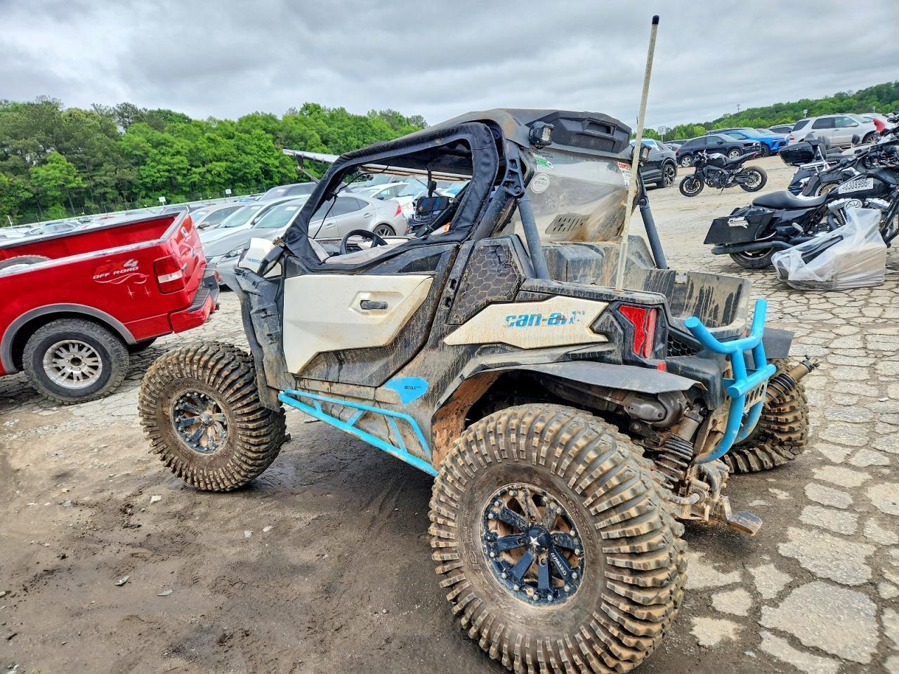 2019 CAN-AM Maverick