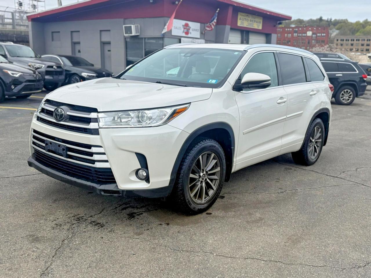 2018 TOYOTA HIGHLANDER