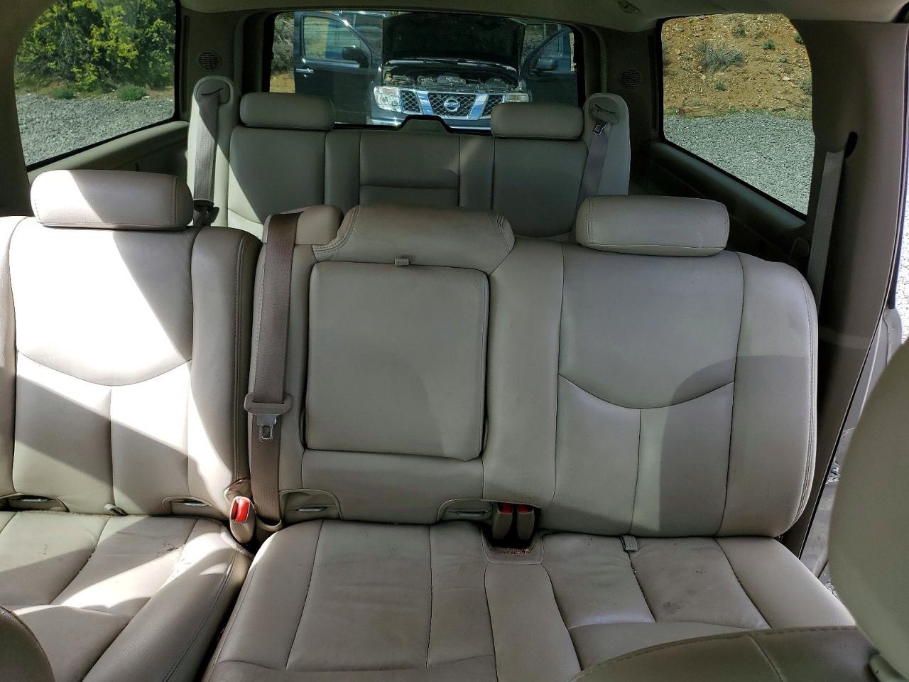 2005 CHEVROLET Suburban
