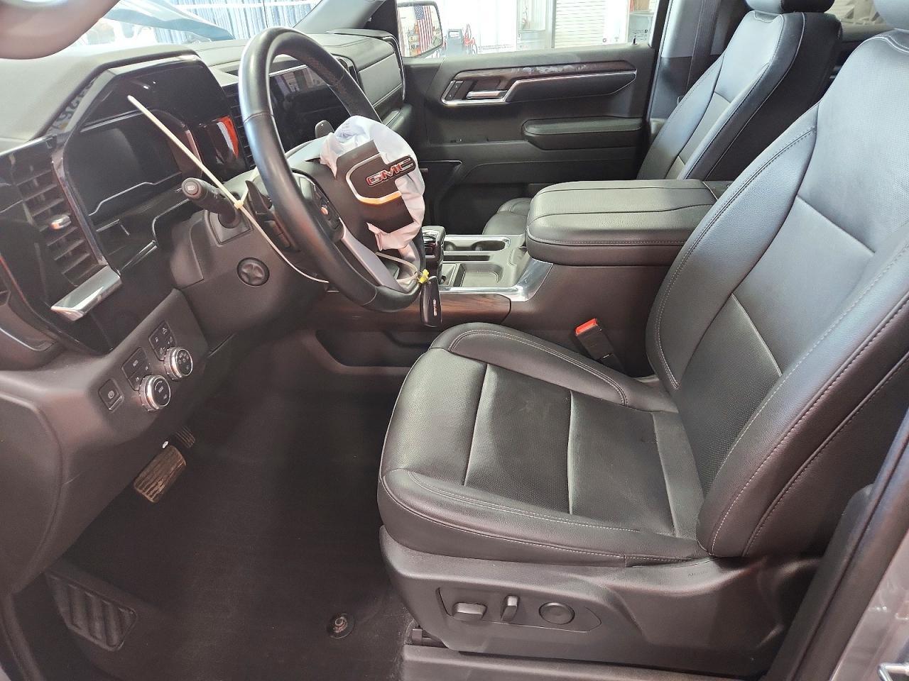 2023 GMC Sierra
