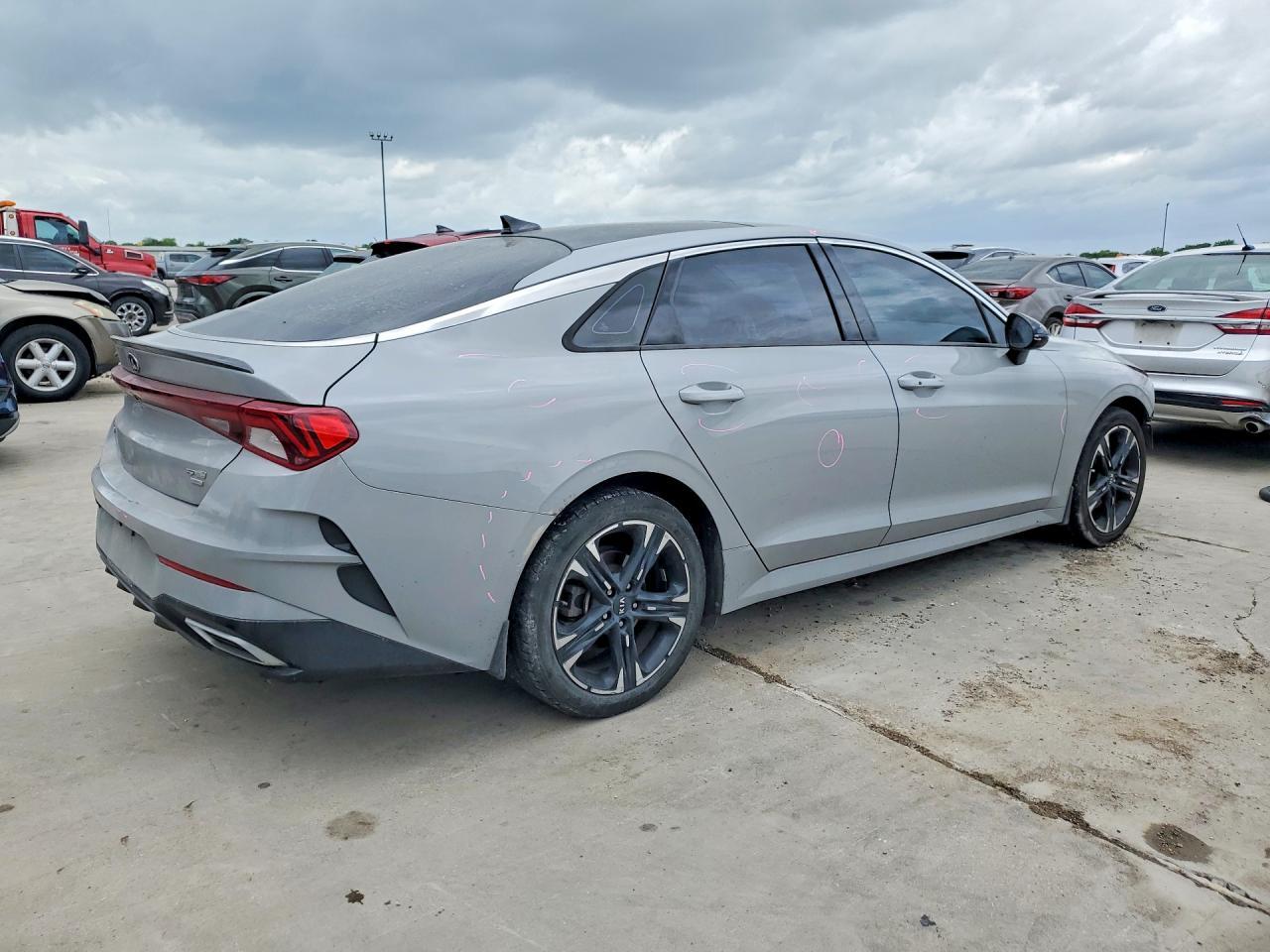 2021 KIA K5