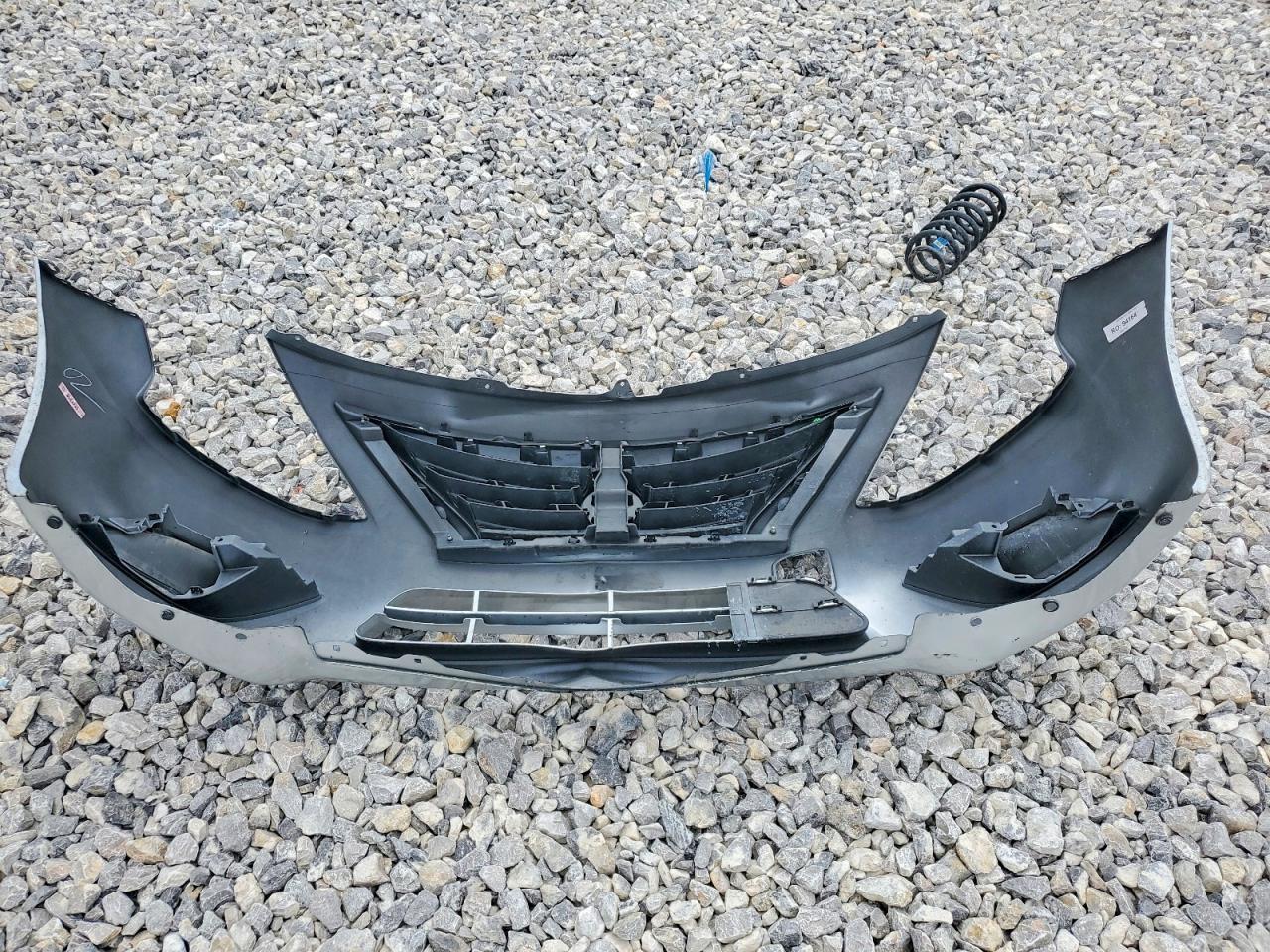 2015 NISSAN VERSA