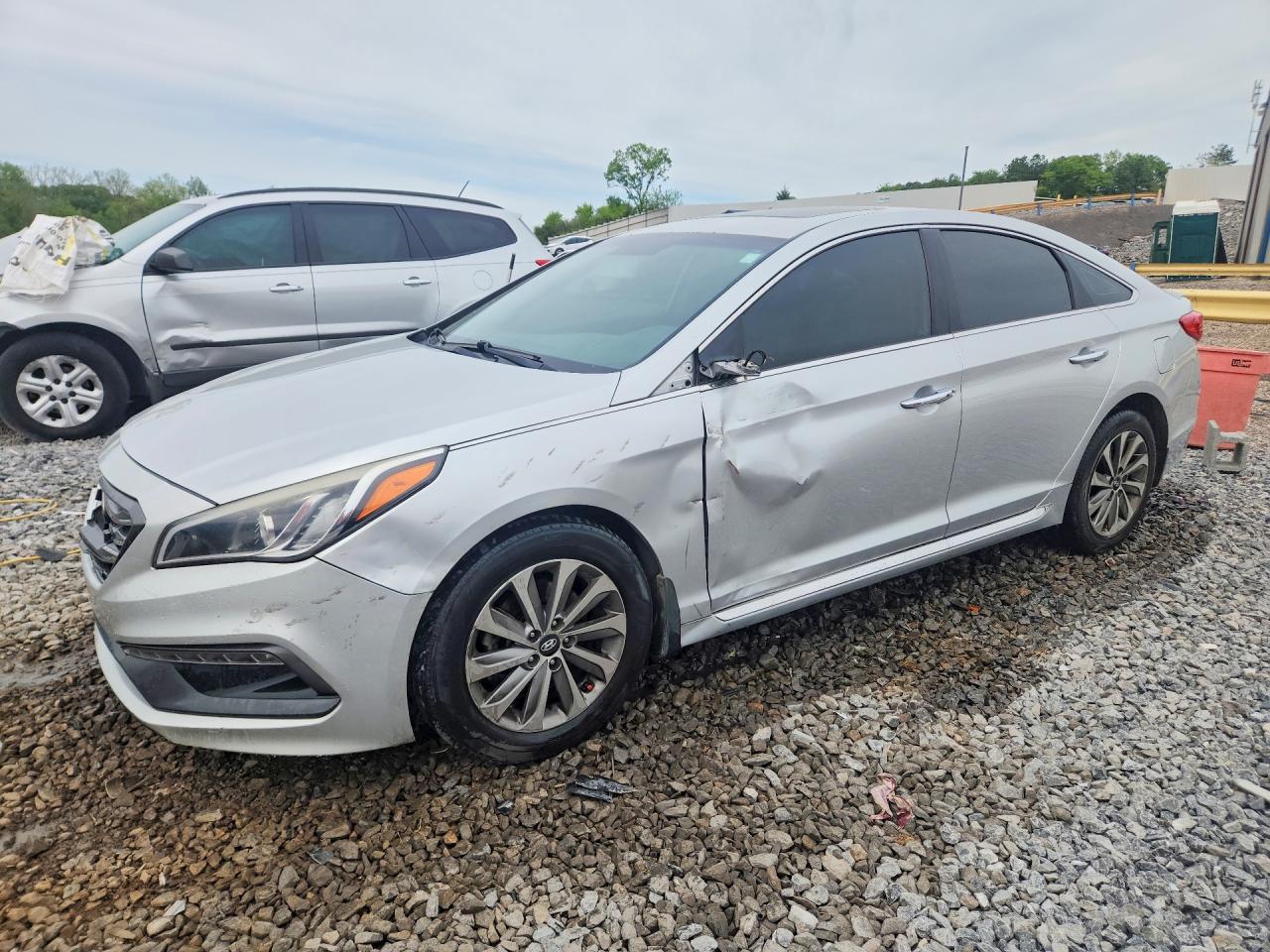 2016 HYUNDAI SONATA