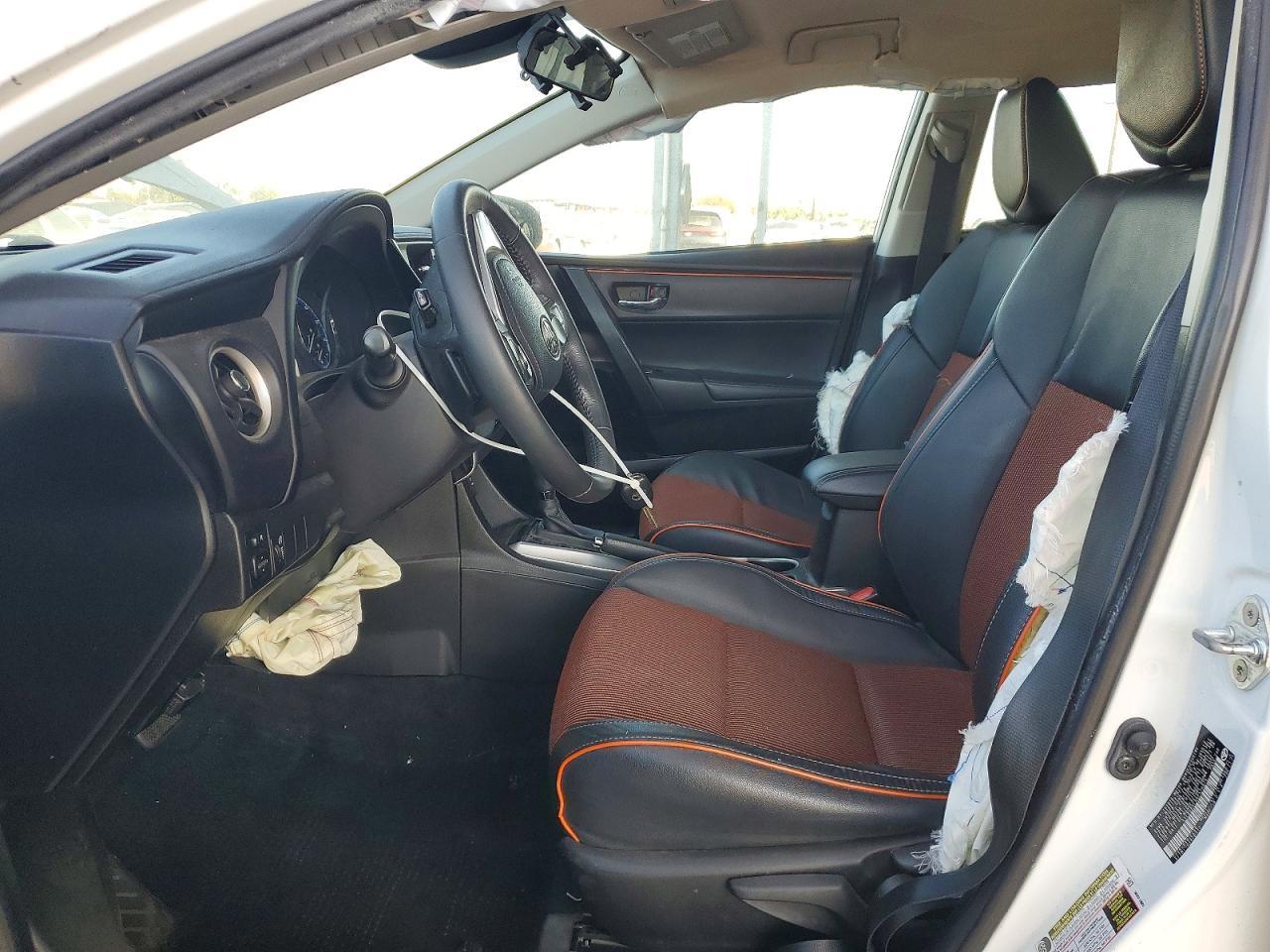 2017 TOYOTA COROLLA