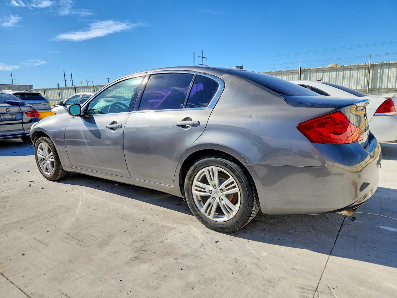 2012 INFINITI G37