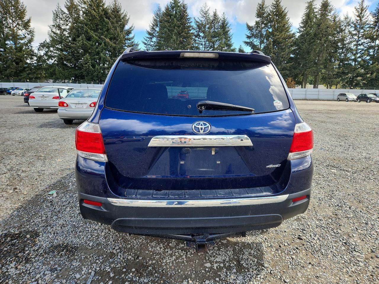 2013 TOYOTA HIGHLANDER