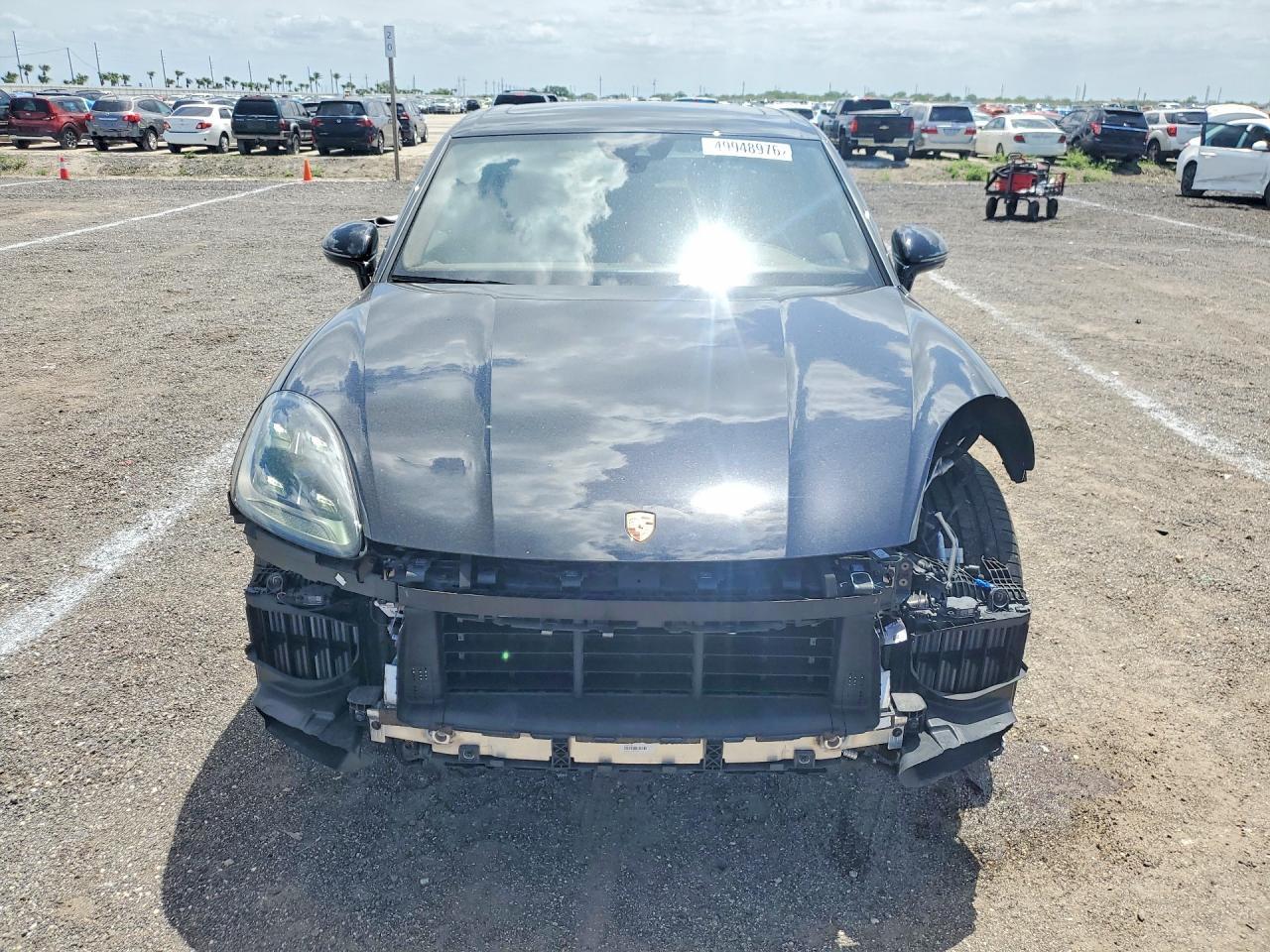 2021 PORSCHE CAYENNE