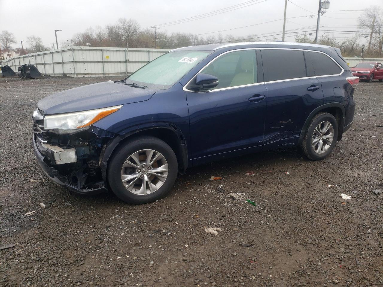 2015 TOYOTA HIGHLANDER