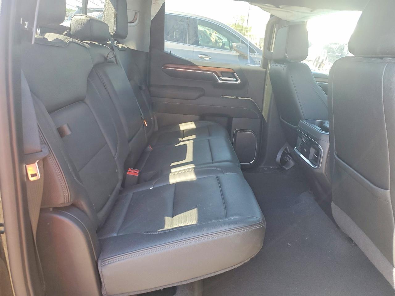 2023 GMC Sierra