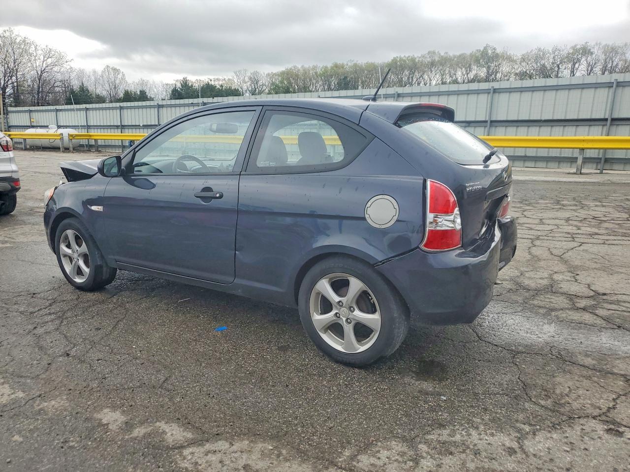 2011 HYUNDAI ACCENT
