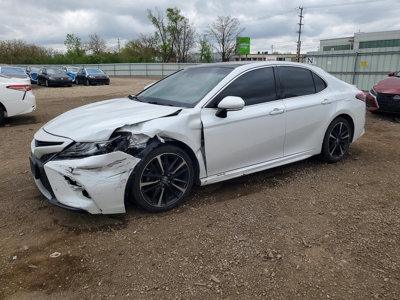 2018 TOYOTA CAMRY