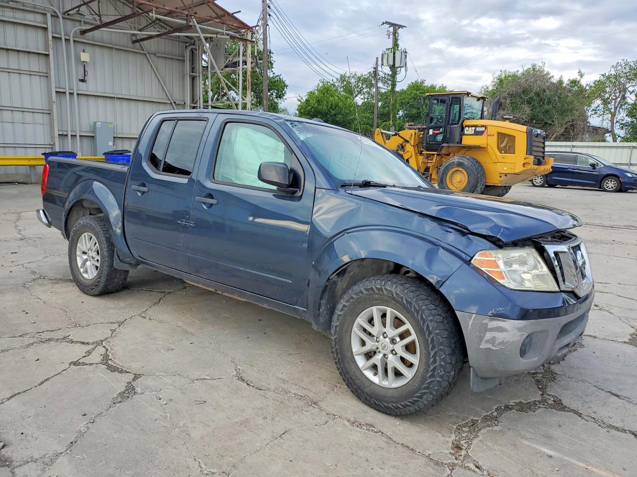 2015 NISSAN Frontier