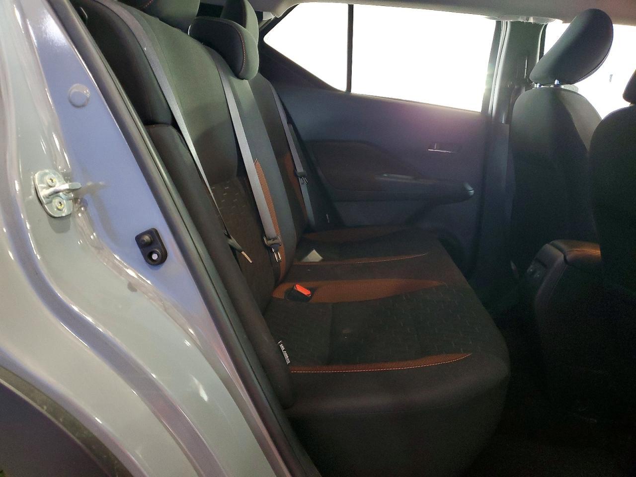 2023 NISSAN KICKS