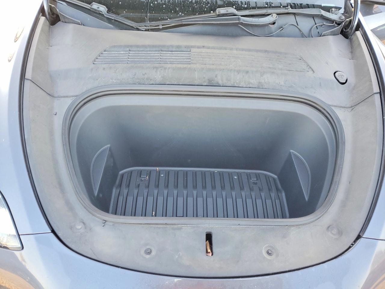 2020 TESLA MODEL Y