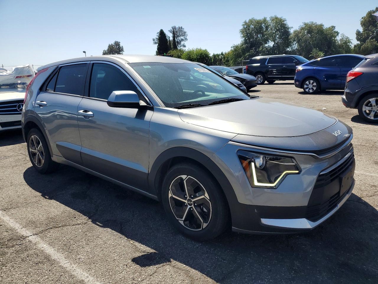 2023 KIA Niro