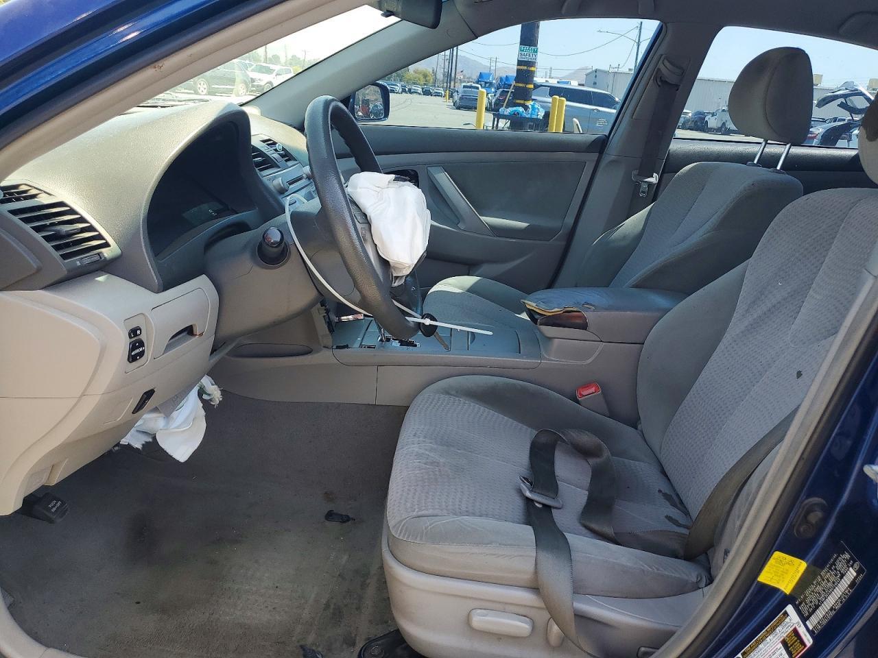 2011 TOYOTA CAMRY