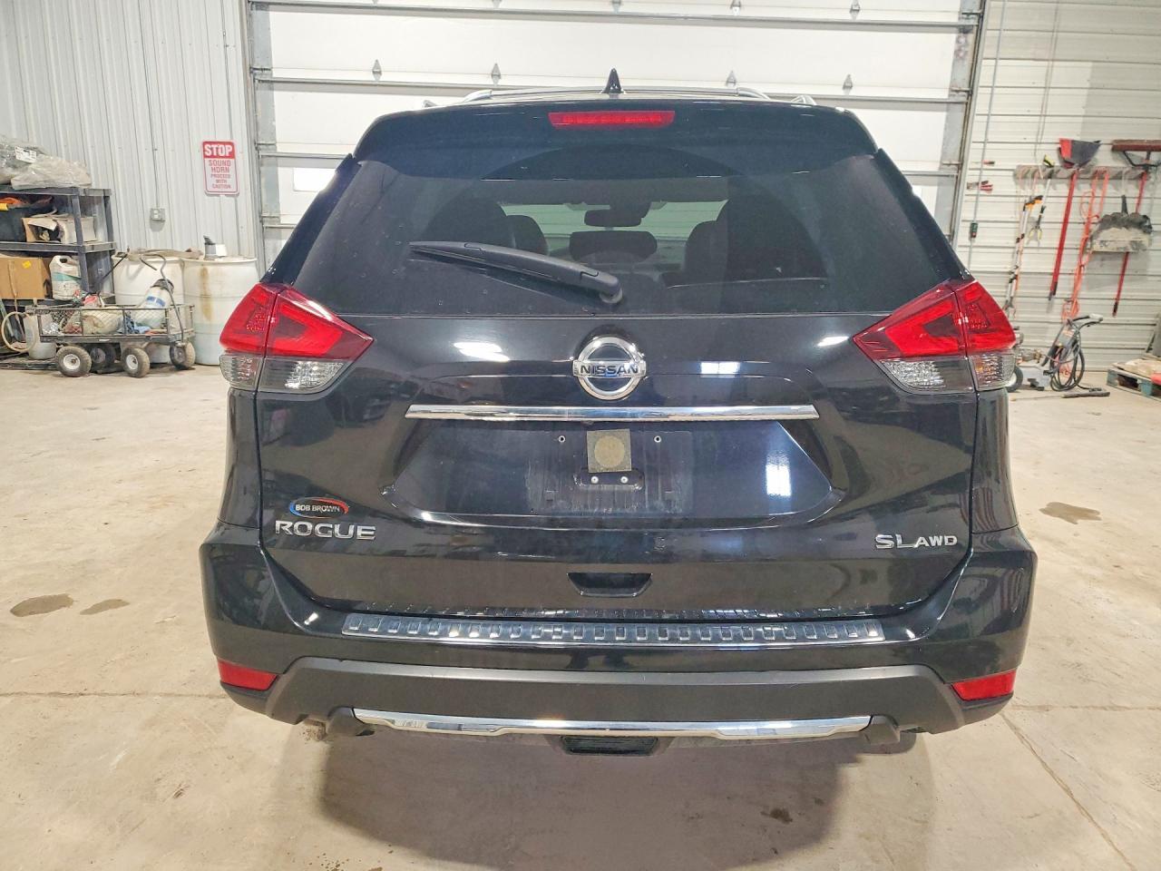 2018 NISSAN ROGUE