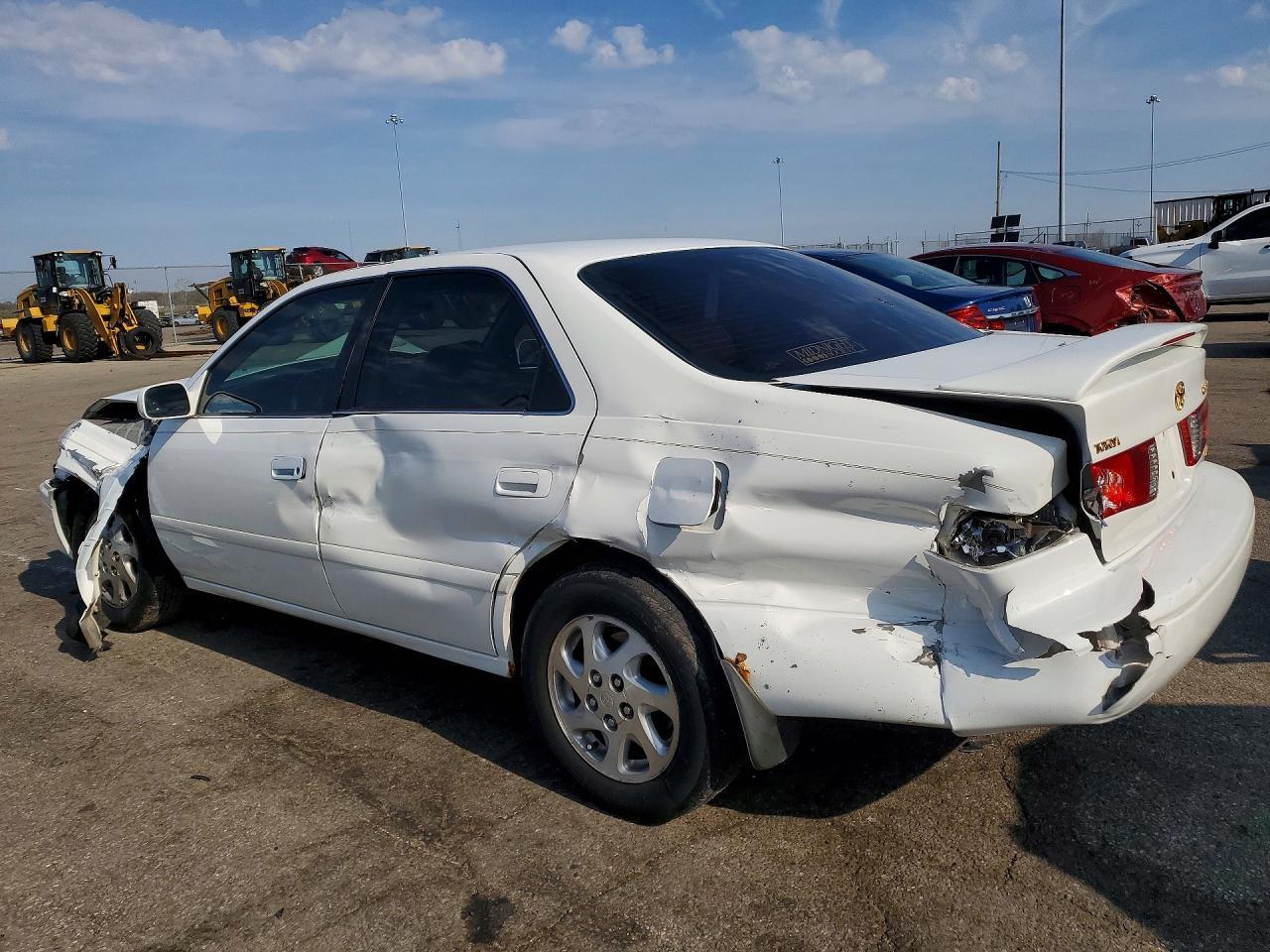 2000 TOYOTA CAMRY