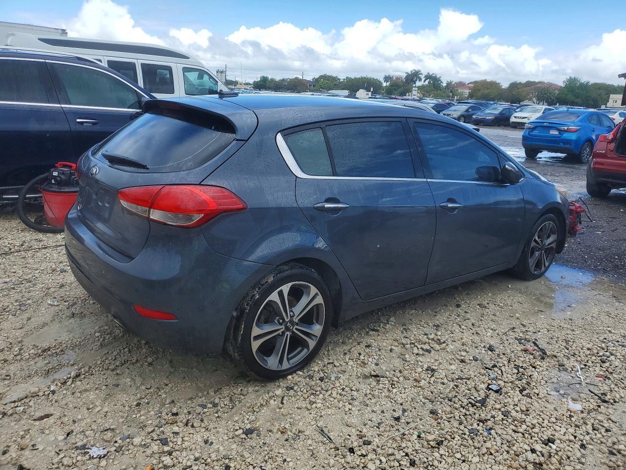 2016 KIA FORTE