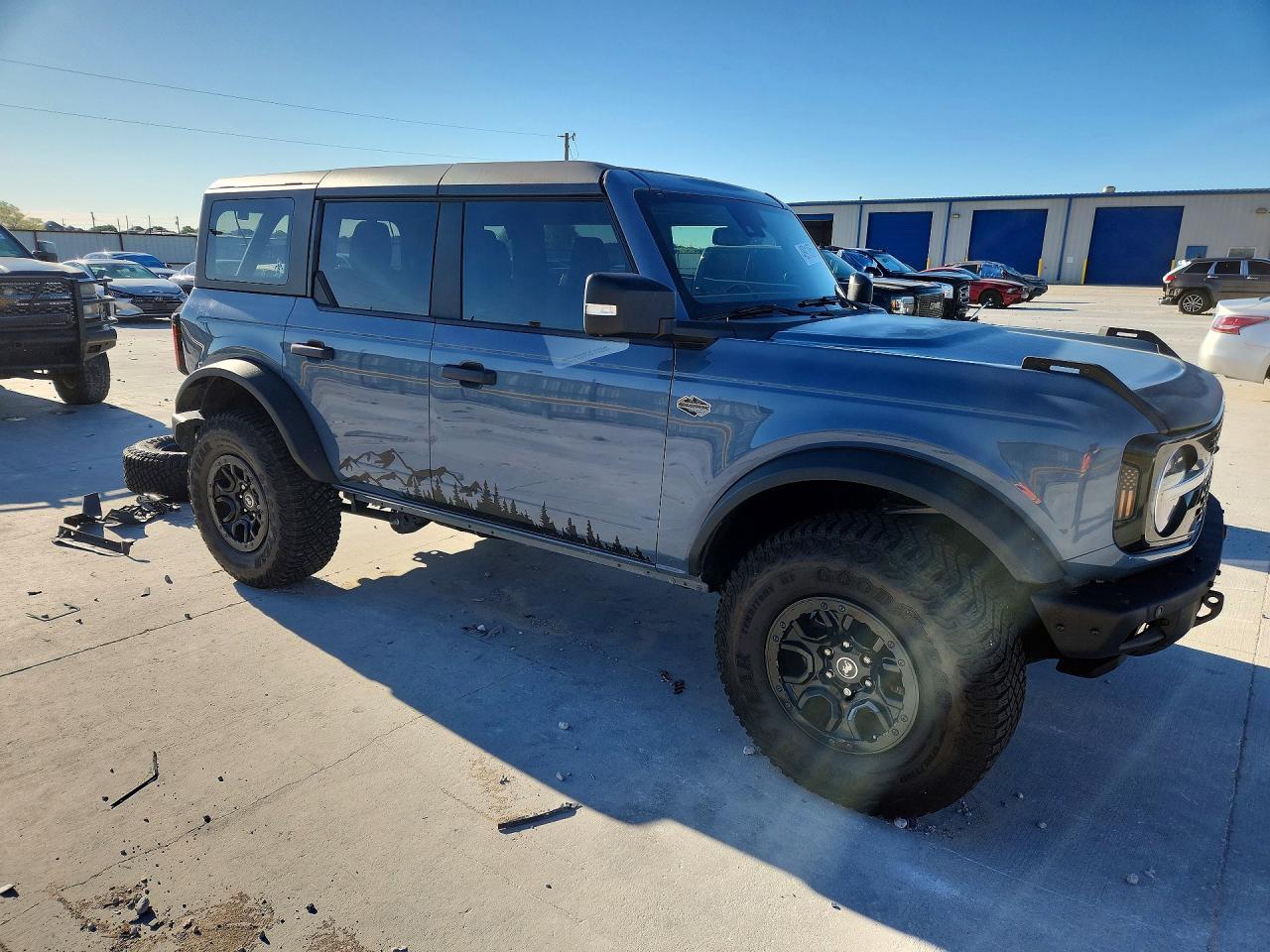 2024 FORD Bronco