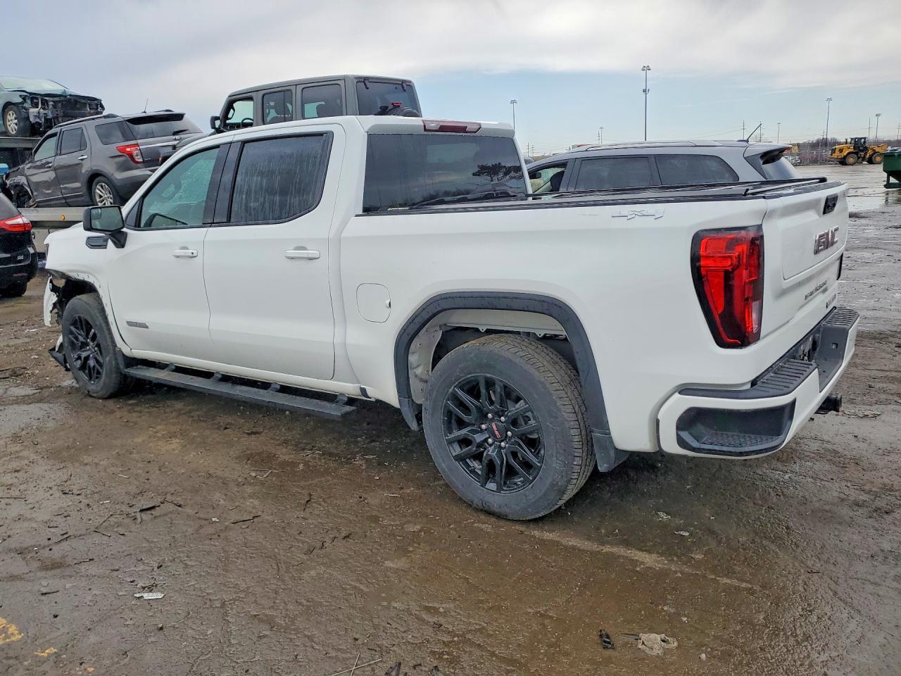 2024 GMC Sierra