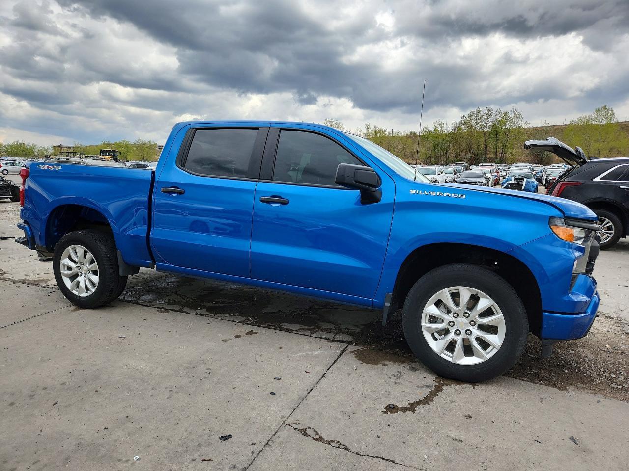 2024 CHEVROLET Silverado
