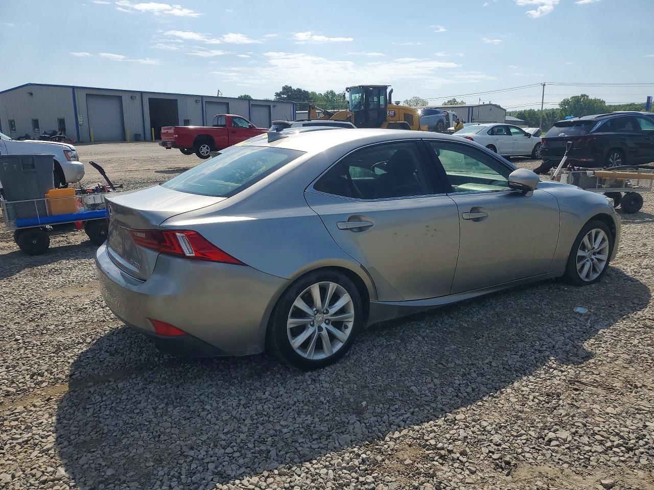 2016 LEXUS IS 200t
