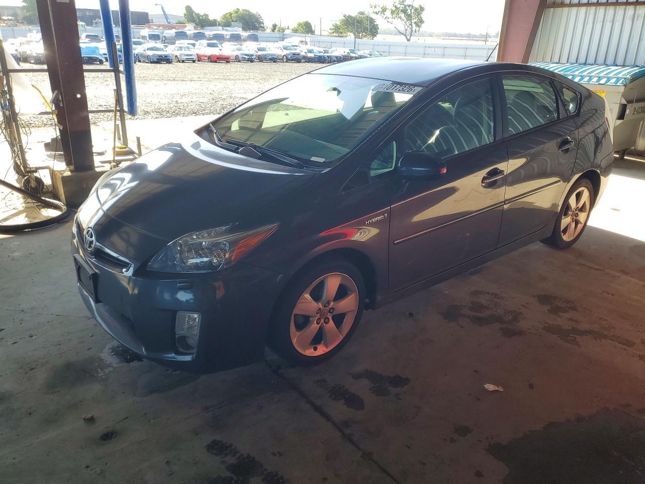 2010 TOYOTA PRIUS V