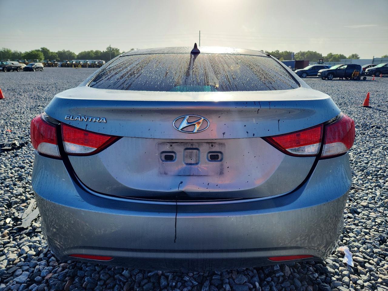 2012 HYUNDAI ELANTRA