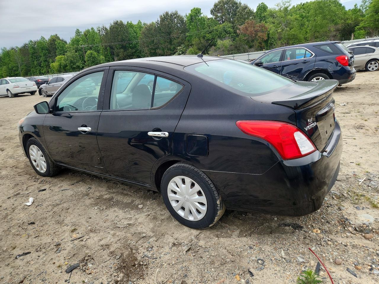 2016 NISSAN VERSA