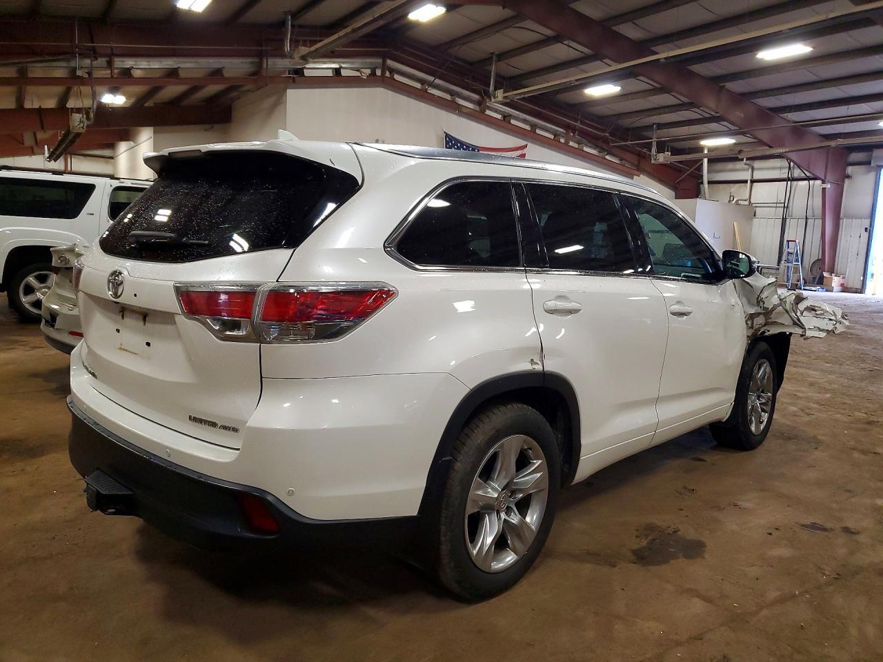 2014 TOYOTA HIGHLANDER