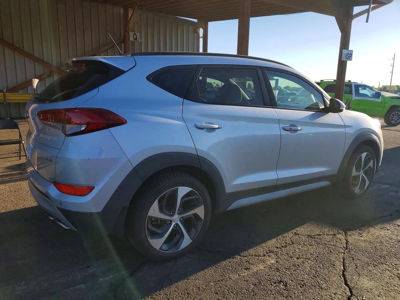 2017 HYUNDAI TUCSON