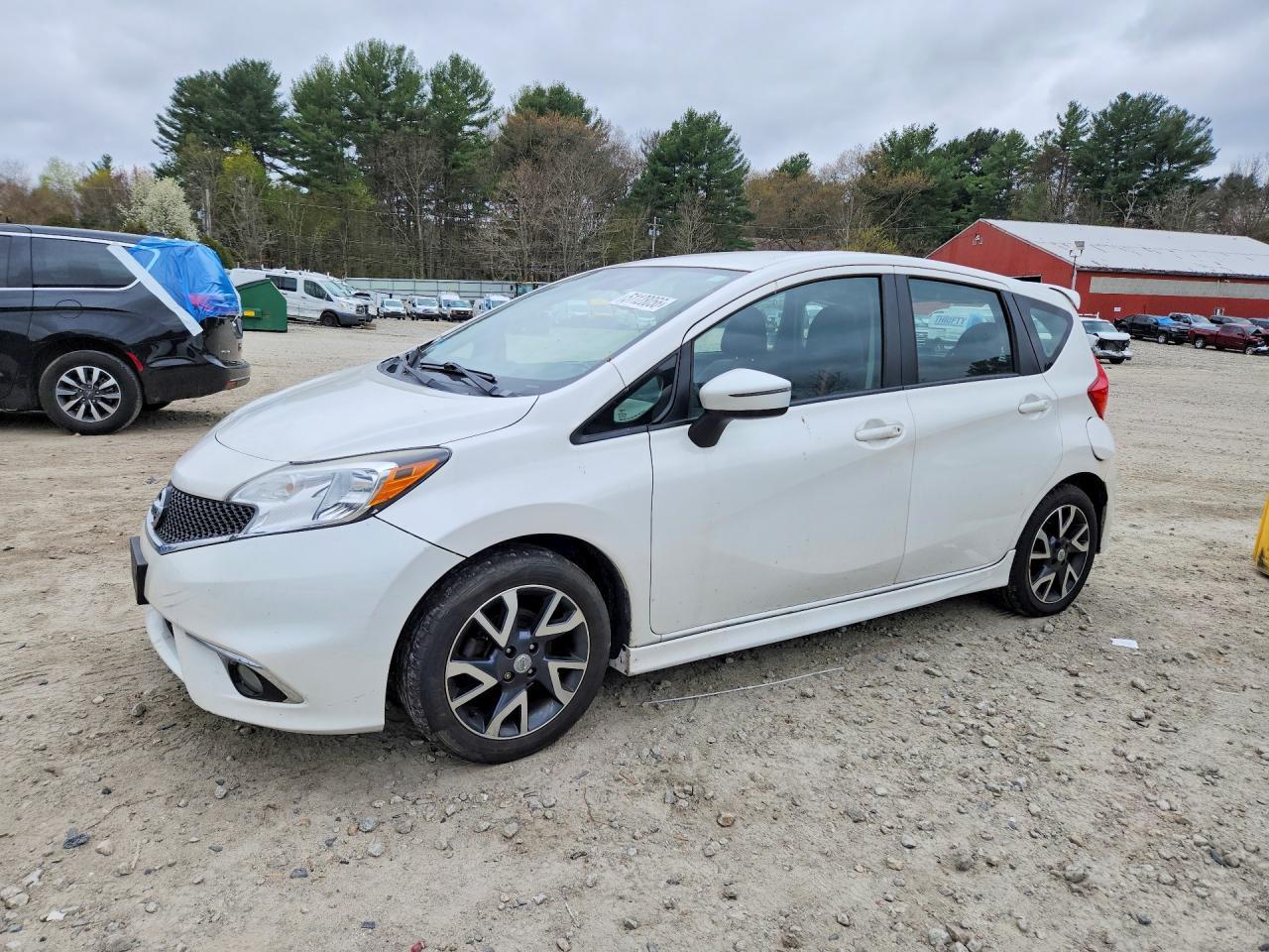 2015 NISSAN Versa Note